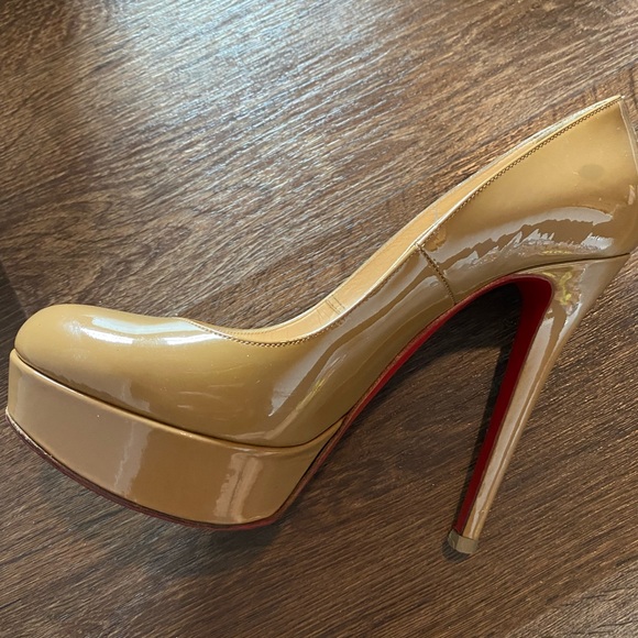 BIANCA PATENT LEATHER HEELS - BEIGE 37.5 - Picture 7 of 7